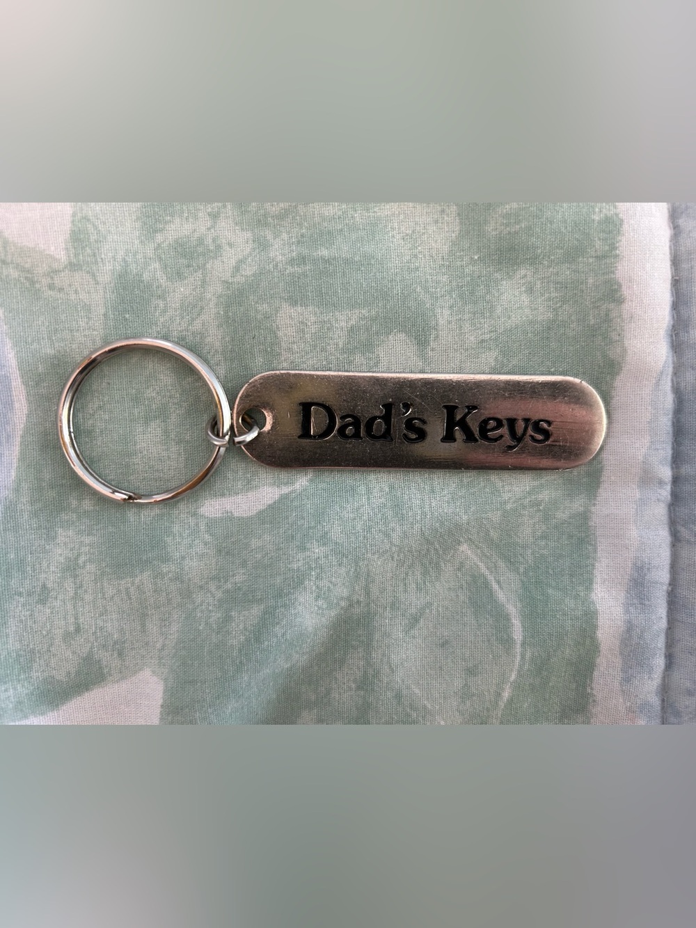 Russ Dad’s Keys Keychain Fob Taiwan T20 Silver Metal